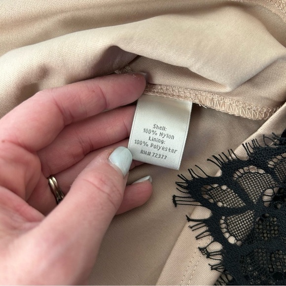 LC Lauren Conrad Black Sleeveless Lace Feminine Business casual Blouse - Picture 9 of 9